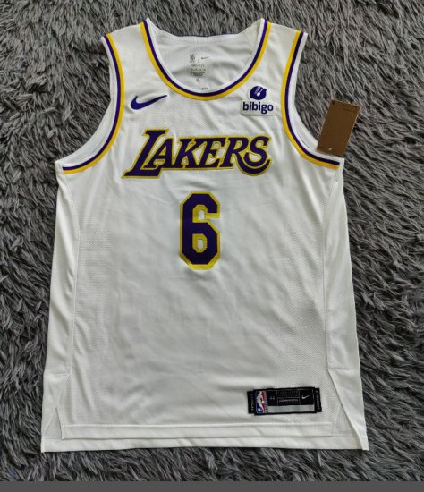 6 James Lakers jersey white 2023 player version